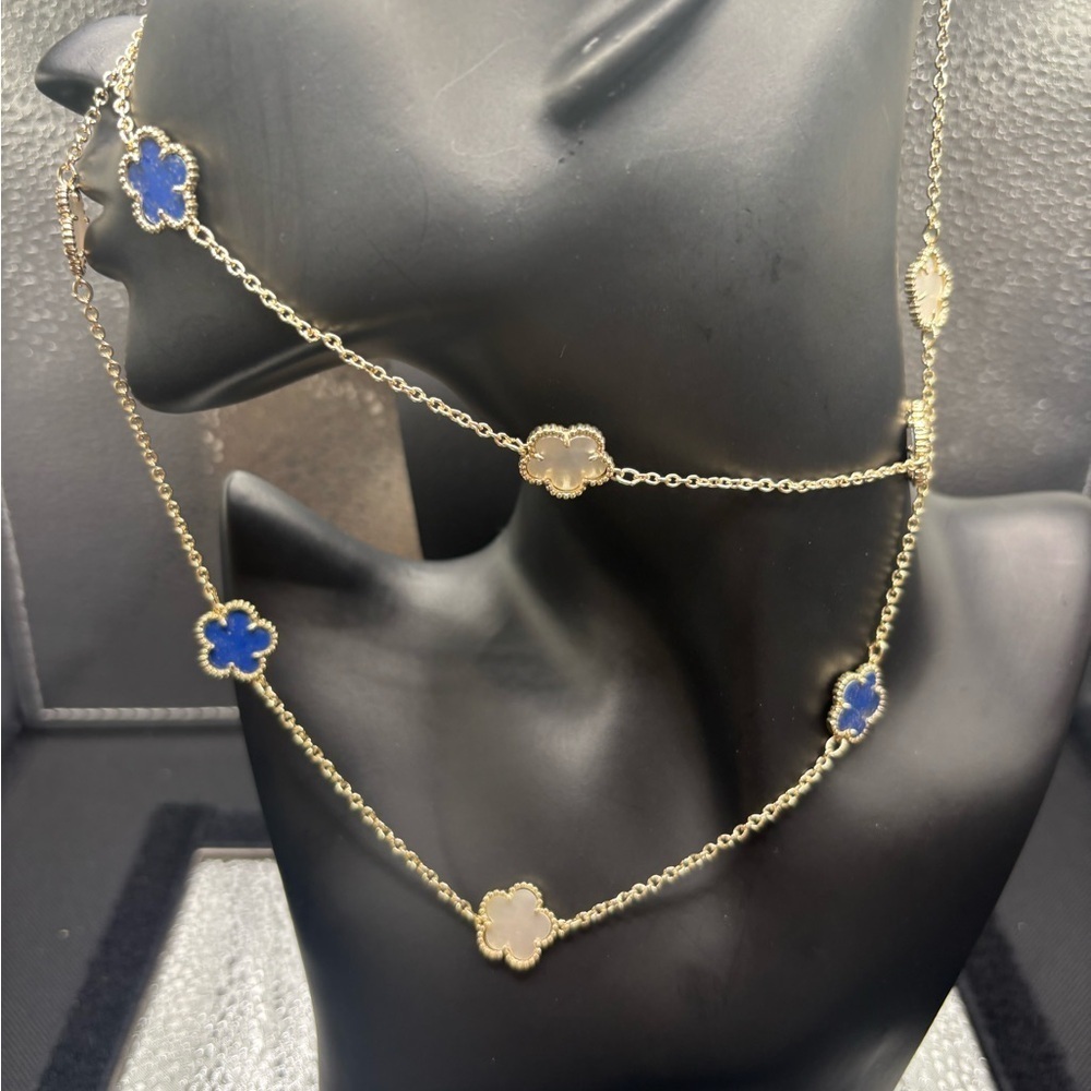 Elegant Lapis & Mother-of-pearl Gold and Blue Flower Necklace